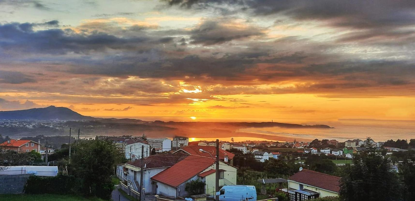 Valdoviño Casa Andreaヴィラ エクステリア 写真